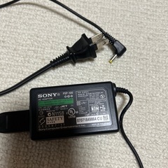 【充電器・ケース・ケーブル付き】PSPブラック
の画像