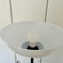 フロアアップライト、間接照明の画像