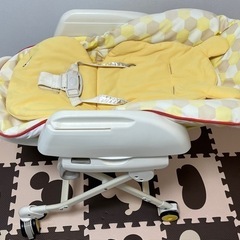 コンビ ネムリラ  ハイローチェア テーブル付