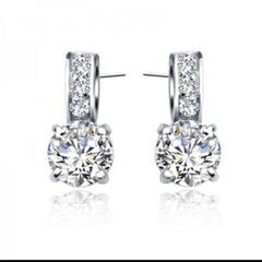 j→→→m43-6/ブリリアントカット大粒ダイヤモンドＣＺラウンドパヴェペンダント＆ピアス２点セットの画像