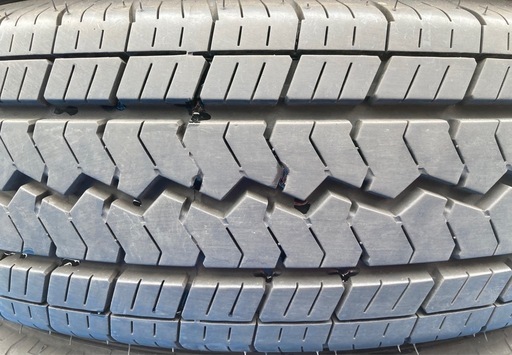 【お引渡の方決まりました】TOYO 195/80R15 23年製　夏タイヤ
