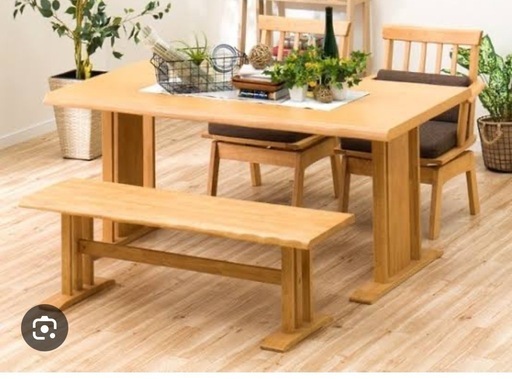 ダイニングテーブル