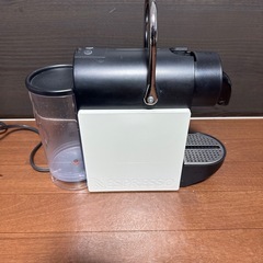 ネスプレッソ　エスプレッソマシーン　D60Cの画像