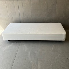 未使用品　セミシングル　足つきベッドマットレス