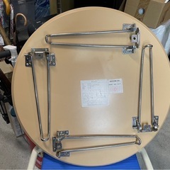 ニトリ　NITORI　丸テーブル　テーブル　ローテーブル　折りたたみ　座卓　一人暮らし　新生活　天板木製　中古品　③の画像