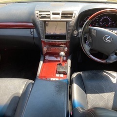 レクサスLS460 22年 車検7年12月 ナビ BT TV サスコン21インチの画像