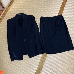コムサ🔴レディーススーツmサイズ