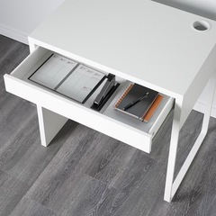 IKEA　MICKE ミッケ　パソコンデスクの画像