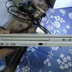 DVD再生用プレーヤー　DVD-V303 WHの画像