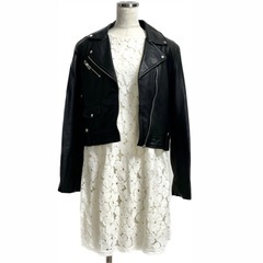 GU 花柄レース　ノースリワンピースの画像