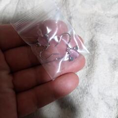 j→→→m43-6/ピンクストーン天使の翼ペンダントピアスの画像