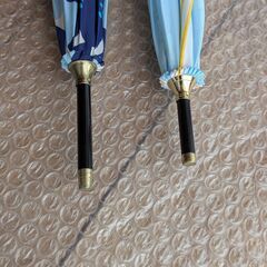 美品☆大人用 雨傘 長傘 レディース 2本セット  amusant sous la pluie(軽い台風骨)他 お洒落の画像
