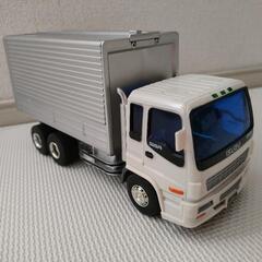 ISUZU GIGA ジュニアウィングトラックの画像