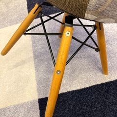 イームズ　キッズチェアの画像