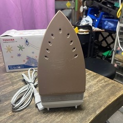 TOSHIBA　スチームアイロン　2010年製　TA－B65　一か月保証付き　【リサイクルショップ道楽屋】の画像