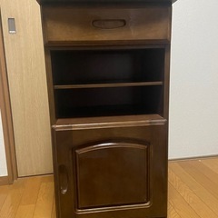 木製キャビネット（引き出し・棚・扉付き）
