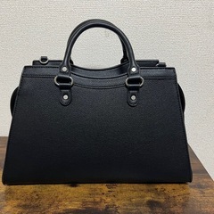 レザーハンドバックの画像
