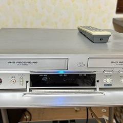 ビクター 　DVD＋VHSデッキ

