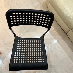 使用少ない　IKEA イスの画像