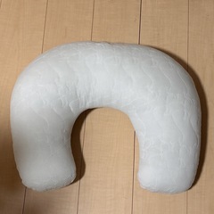 美品 授乳クッション