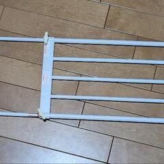 突っ張り棚の画像