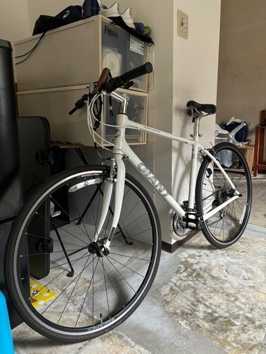 クロスバイク　GIANT R3