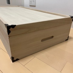 着物収納用の桐ケースの画像