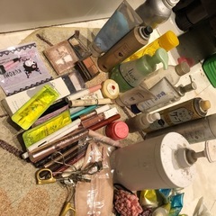 化粧品70点以上まとめてお譲りします。画像にないものも追加しました。