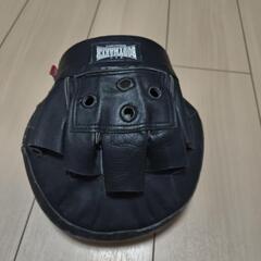 パンチングミットの画像