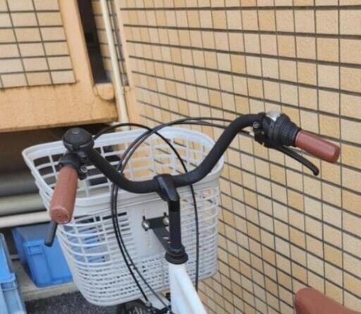値下げしました！　自転車　２６インチ　ギア付き　ライト付き　美品　傷少なめ