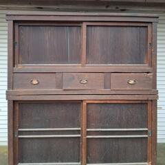 レトロ家具？　古い棚