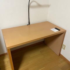 無印良品　ブナ材　デスク　テーブル　LEDライトスタンド付き　廃盤品