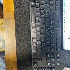 ほぼ新品ELECOMキーボード