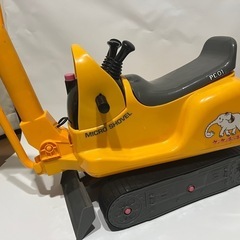 コマツ　ショベルカーのおもちゃ 電動動作します！の画像