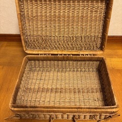 籐カゴバッグの画像