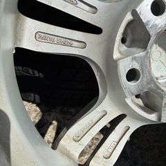 【美品】【激安】ブリジストンスタッドレスタイヤ!!ホイール付き!!の画像