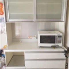パモウナ　カップボード