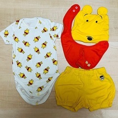 ユニクロベビー　プーさん肌着セット(60-80cm)