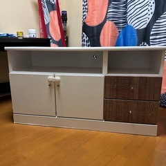 テレビ台