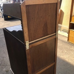 昭和レトロな水屋箪笥 古いですがしっかりとした作り アンティークな雰囲気の古い箪笥❣️90cm×55cm×高さ150cmの画像