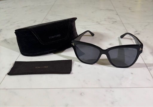 値下げ【美品】TOM FORD(トムフォード)サングラス TF547-K