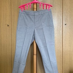 UNIQLO ユニクロ　ドライストレッチクロップドパンツ　グレー