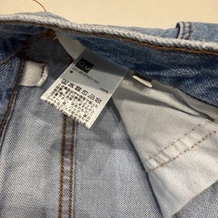 GU デニムパンツの画像