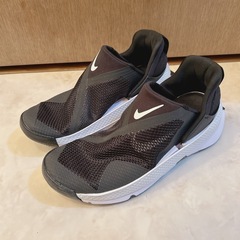 美品 NIKEゴーフライイーズ　24c m ブラック