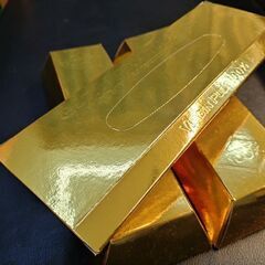 金ののべ棒、金塊のイミテーションの画像