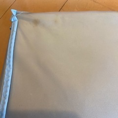 洋服の収納袋の画像