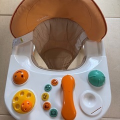 歩行器　ベビー