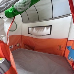 IKEAのオモチャの家の画像
