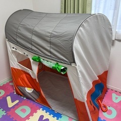IKEAのオモチャの家の画像