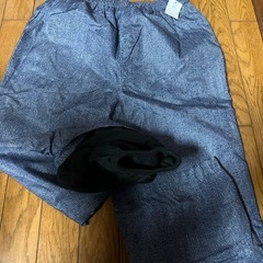 冬用のズボンの画像